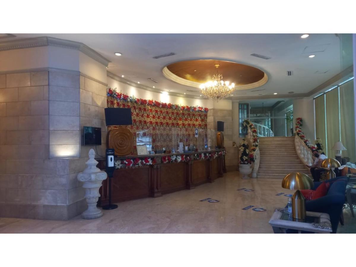 Capital O 914 Makati Palace Hotel San Pedro Makati Eksteriør billede